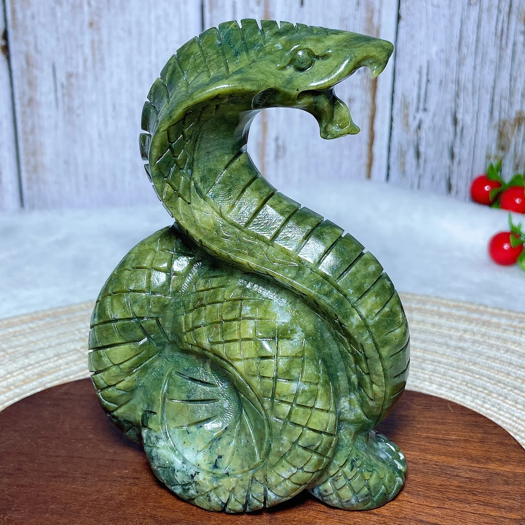 Natural Crystal Green Jasper Demon Devil Snake Cobra Carving Energy Mineral Reiki Home Decorations Gift Ore