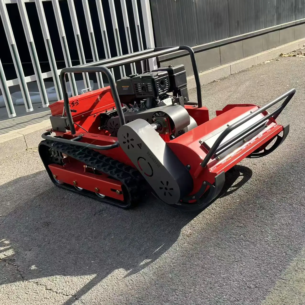 

Вездеходные сельскохозяйственные резиновые шины 500–1200 мм, сертифицированные CE и EPA для различных сельскохозяйственных оборудования, большая высокоэффективная газонокосилка