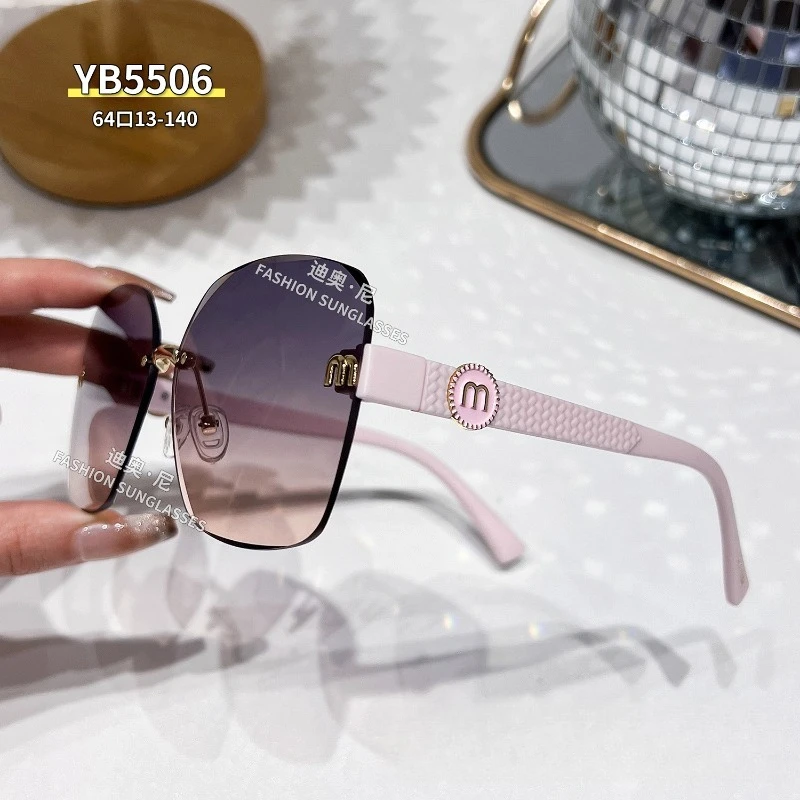 

​​2025 Frameless Cut Edge Sunglasses, Crystal Luxury Premium Lightweight Anti-Glare UV400 Y2K TikTok Viral​​