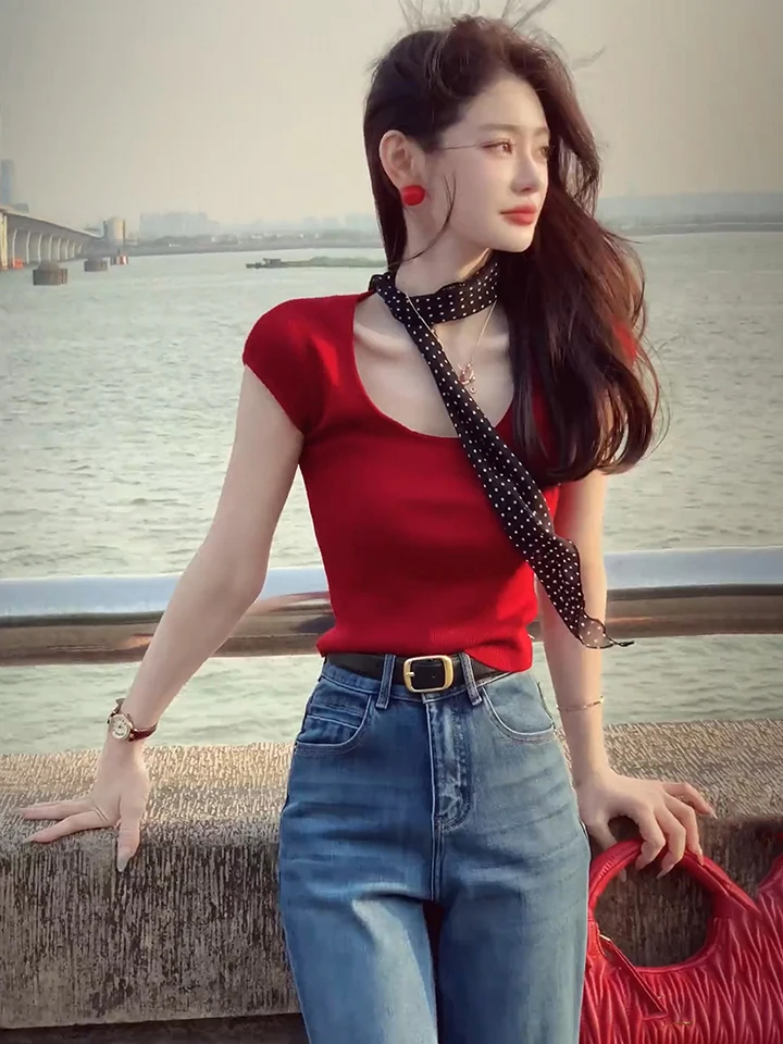 

Red Knitted Short Sleeve T-Shirt Women's Slim Fit Summer Fashionable Square Collar Top Breathable Soft Fine Gauge Knitwear
