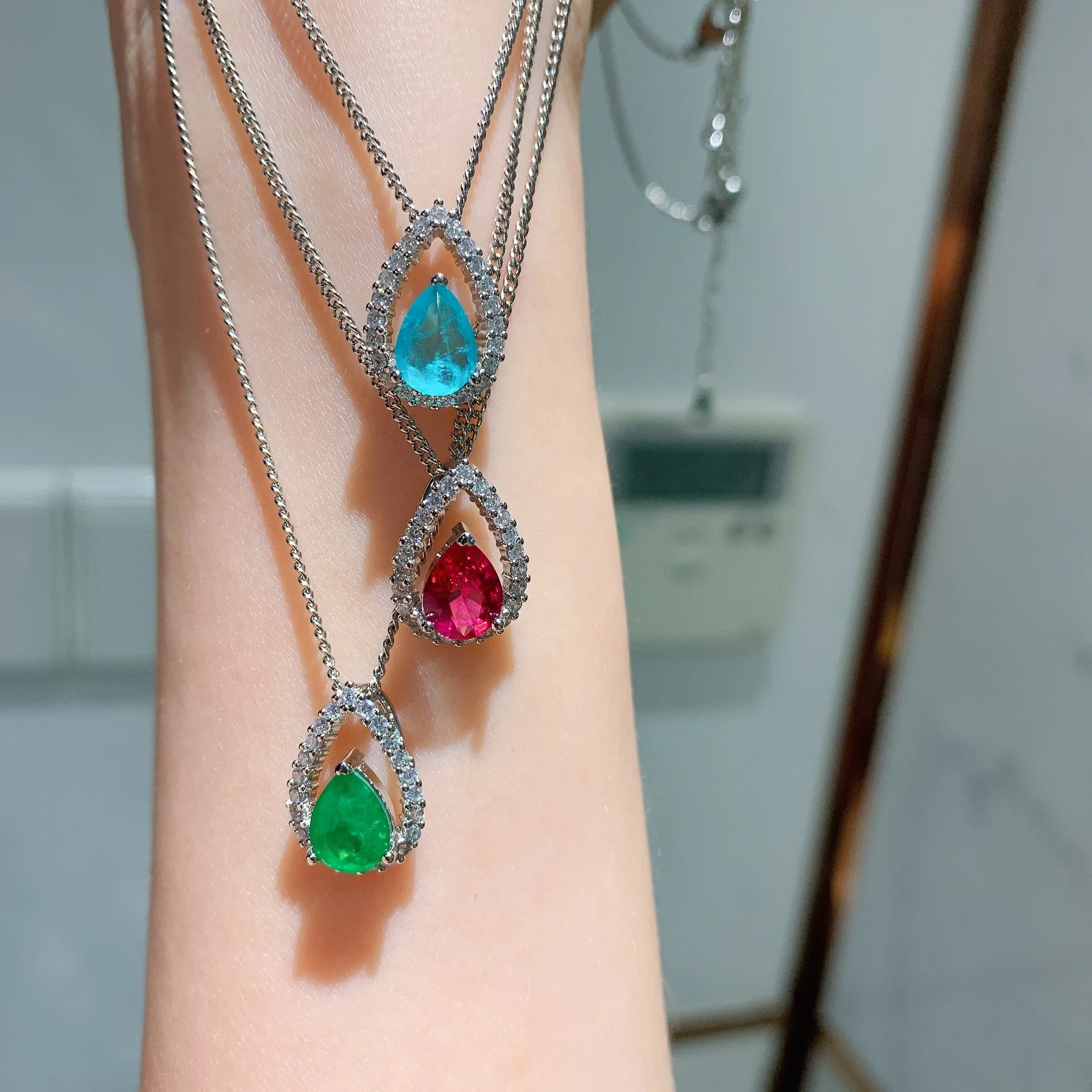 brand genuine real jewels New Necklace Women's Colorful Treasure Precision Craft Luxury Set with Imitation Emerald Pendant Tempe