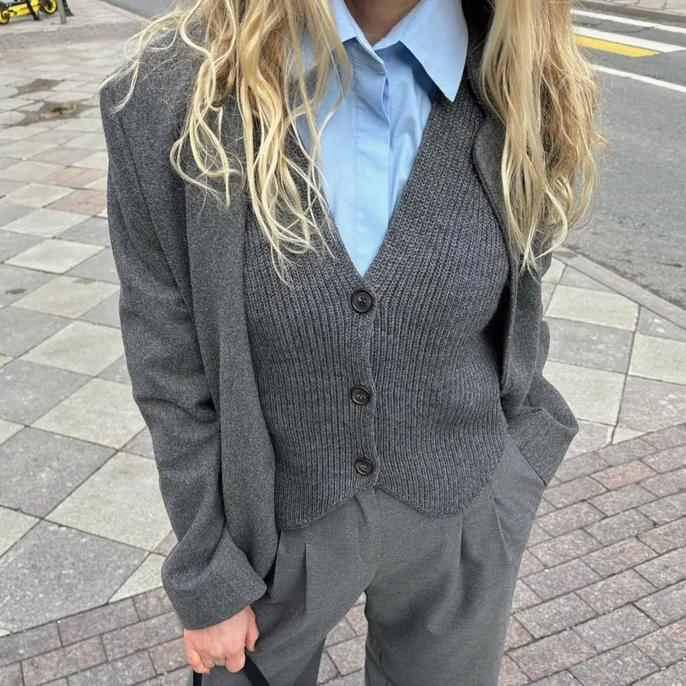 Coletes de malha curta para mulheres, cardigans sem mangas, gola v, colete cinza curto, regata de malha, outwear, primavera, 2022