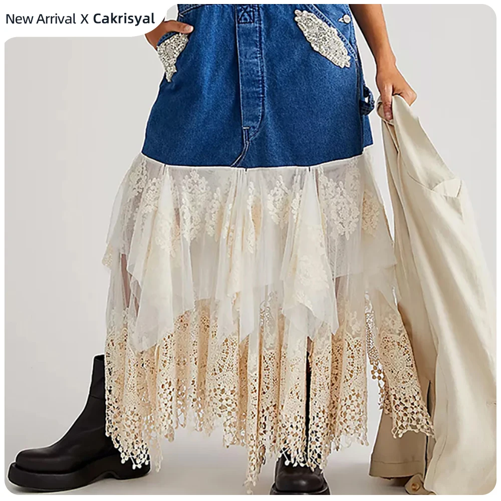 

Women Denim Fashionable Overall Dress Lace Patchwork Tiered Midi Dress Sleeveless Adjustable Straps Casual Bohemian Chic Dresses