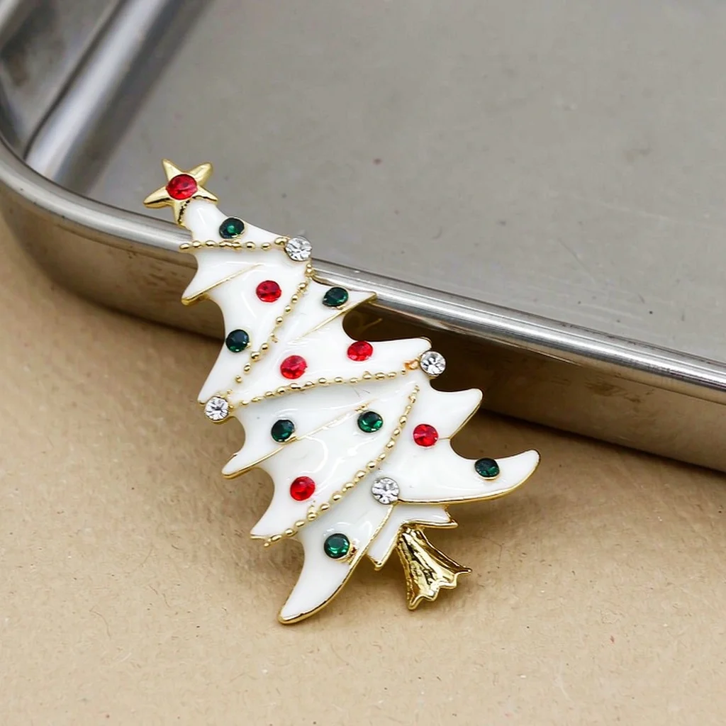 2026 Shoe Badge, Bow Tie Accessory, Corsage, European Retro Style, Women's Suit Pin, Shoe Accessory, Badge Brooch, Decorative Pin, Christmas Holiday, Date, Simple, Unique, Couple's Ornament, Scarf Clip, Versatile, Niche, Tie Collar Accessory, Brooch, Light Luxury Waterproof