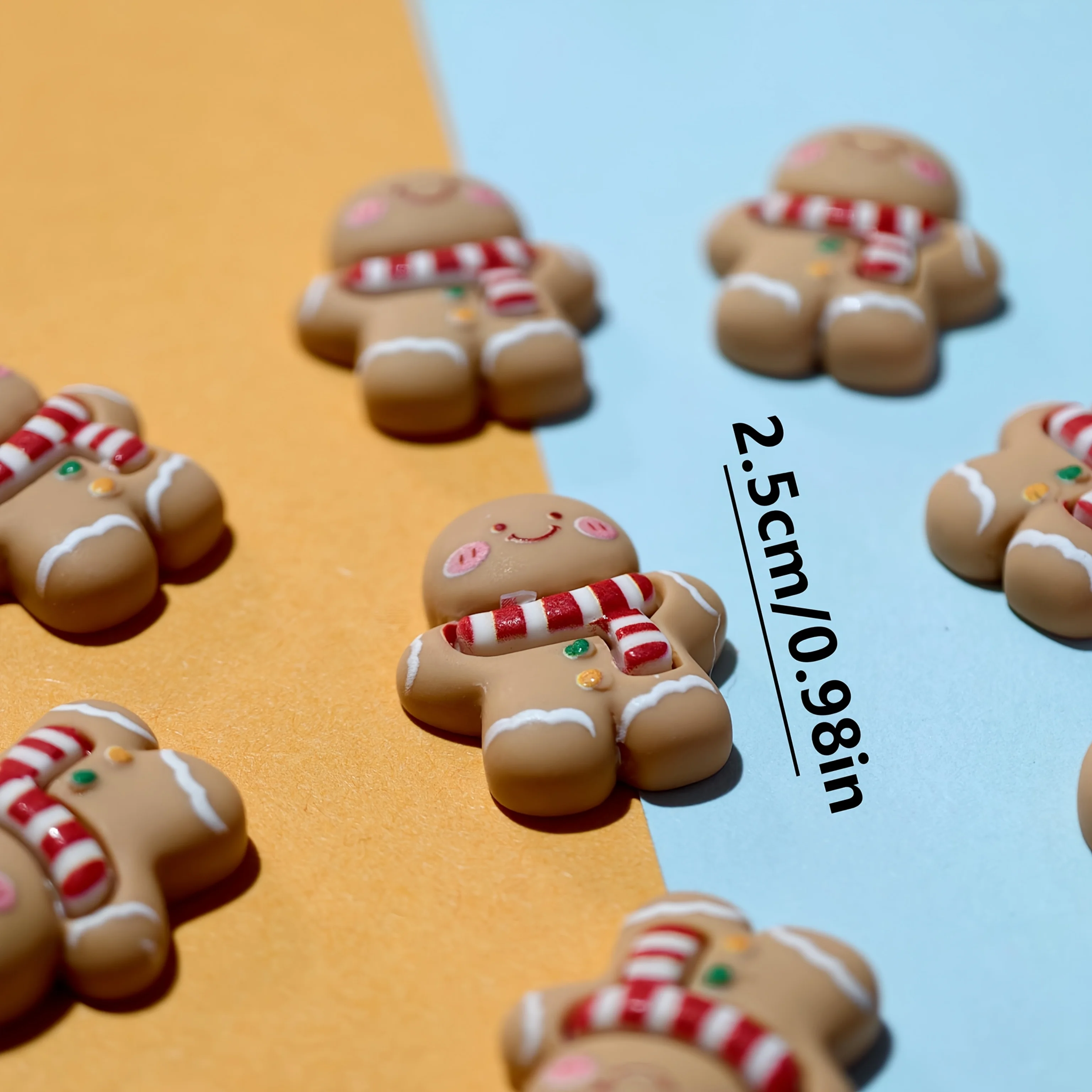 Weihnachts-Lebkuchen – langlebige Harzdekorationen zum Basteln, Schlüsselanhänger – für Feiertagsdekorationen und Geschenke, bezaubernde Ornamente – Detail 4