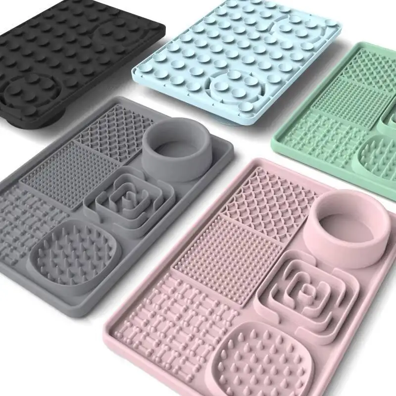 

Non-Slip Suction Cup Pet Licking Mat Slow Feeder Dog Bowl Interactive Food Pad for Dogs And Cats Anti-Choke Feeding Mat