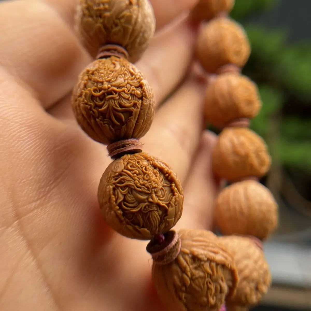 Chinese Style 17mm Hand Carved Monkey Head Walnut Bracelet Traditional Chinese Deity Carving Good Luck Blessing Wealth Bringing