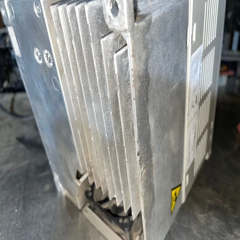 في حالة جيدة محول التردد ATV21HU40N4 في المخزون