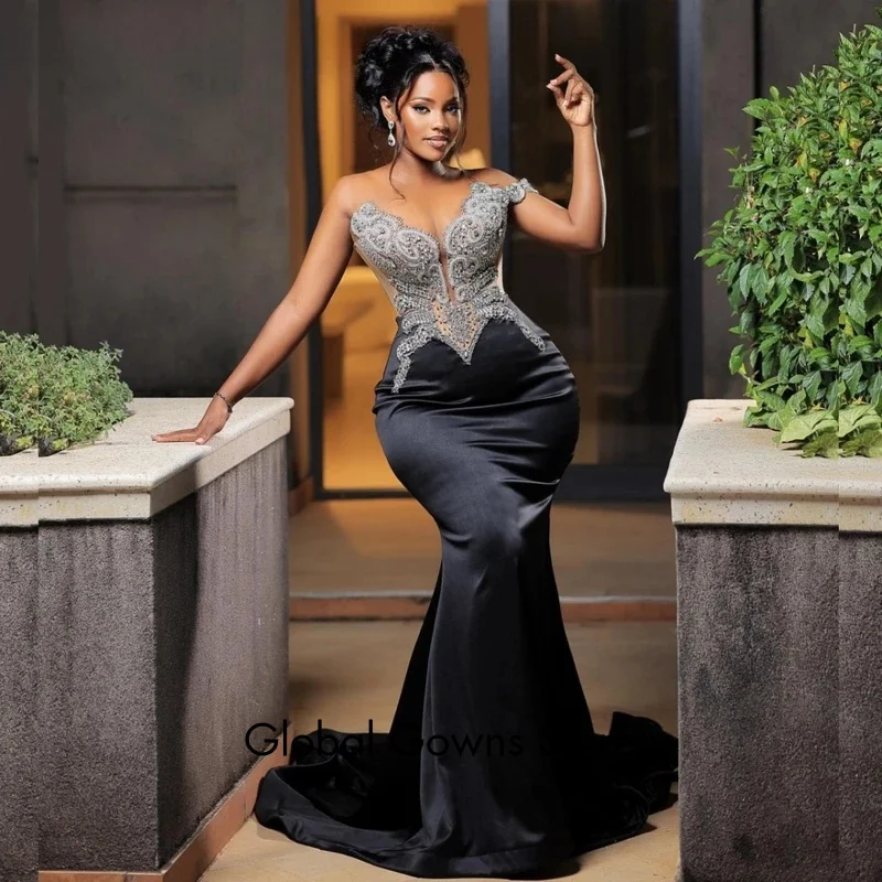 

Customized New Arrival 2025 Satin Prom Dress For Black Girls Silver Crystal Beaded Diamonds Birthday Party Gown E2P470