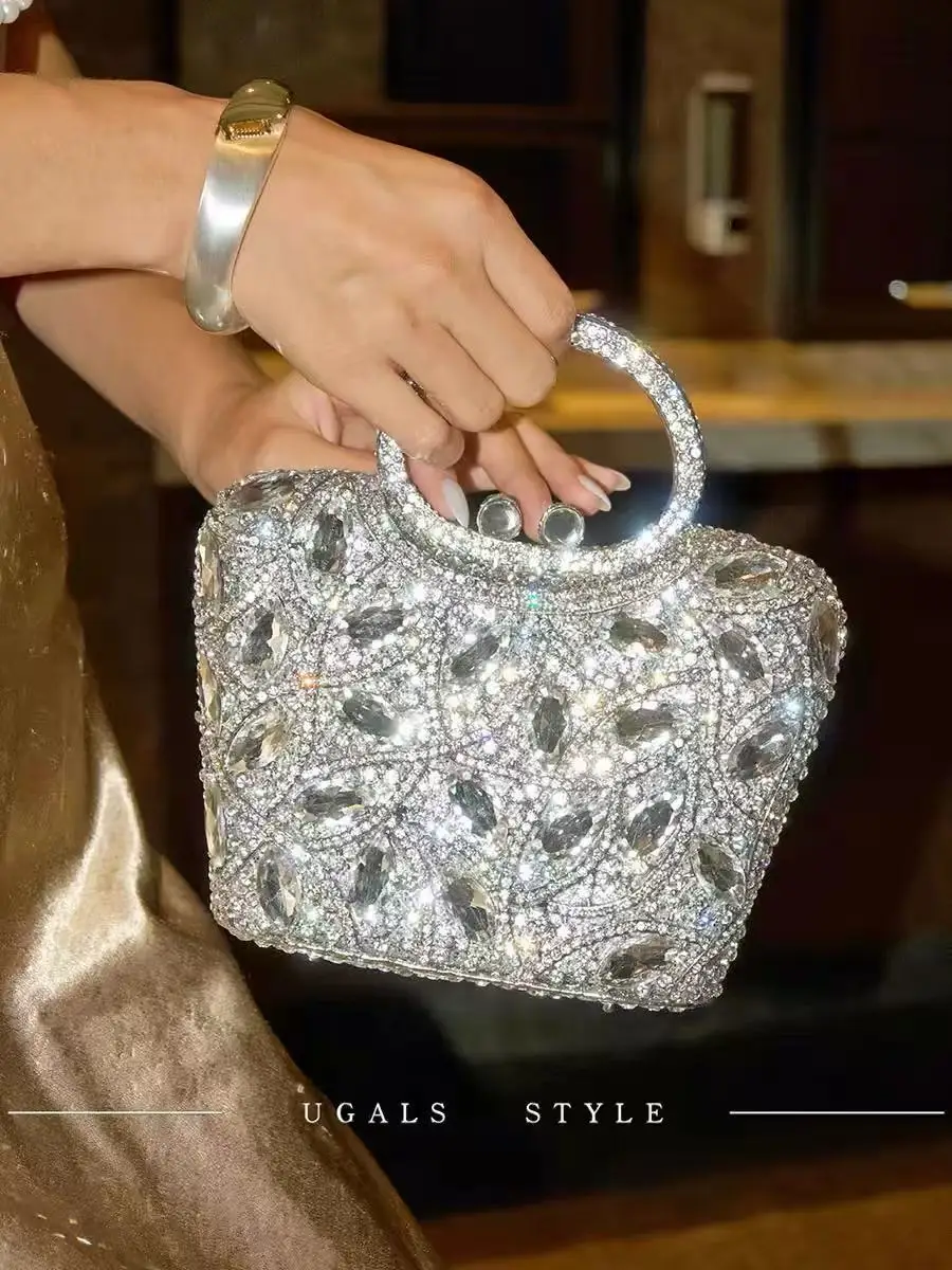 Borsa da banchetto per festa di nozze con pochette con diamanti e strass di cristallo Borsa da sera squisita lucida di lusso Borsa a tracolla da donna