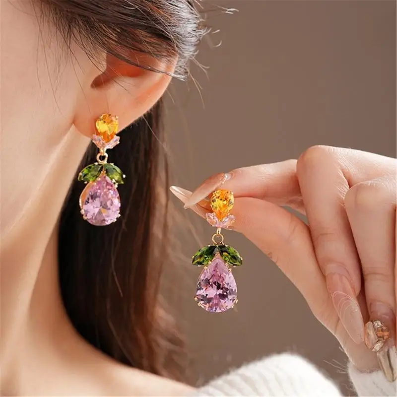 A52E الحديثة زركونيا دمعة ليف طقم مجوهرات خفيفة الوزن زركونيا ليف قطرة قلادة أقراط مجوهرات الزينة للحفلات