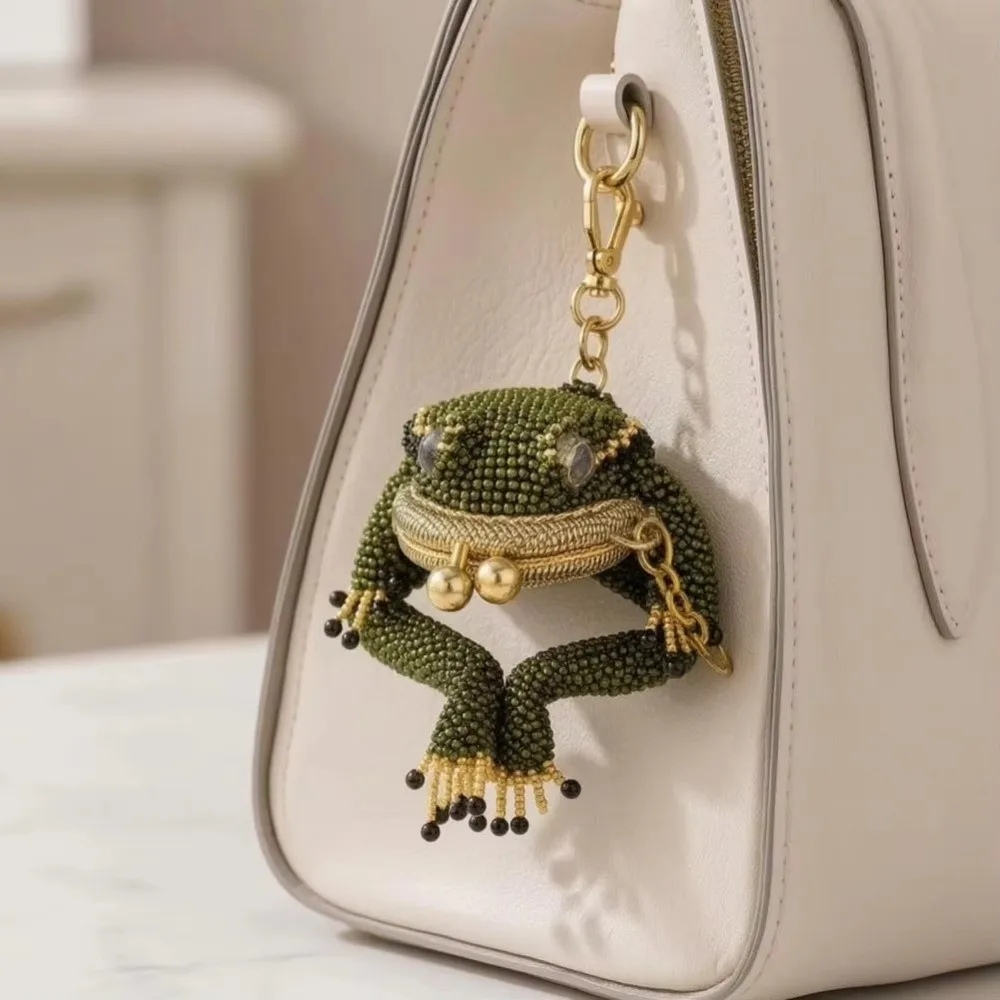 Gifts Mini Charming Frog Coin Purse 3D Cartoon Style Beaded Keychain Coin Purse Kiss Lock Closure Frog Keychain Pouch for Girls