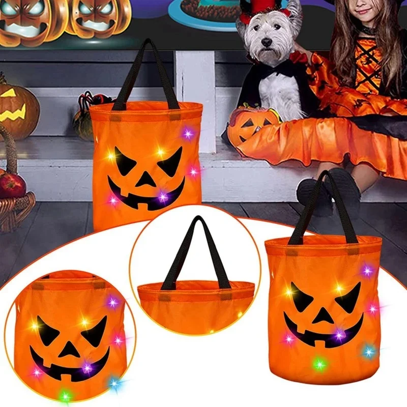 

LED Light Halloween Decoration Trick or Treat Bucket Pumpkin Candy Bags Collapsible Halloween Basket for Thanksgiving Party Gift