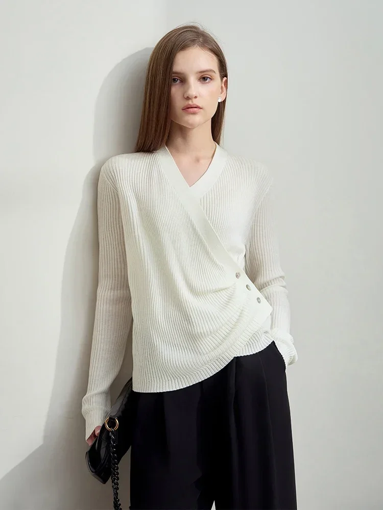 Amii Minimalist Solid V-neck Pleated Knitted Sweater Autumn New Women\'s Shell Buckle Pullovers Commuter Long Sleeve Top 12511083