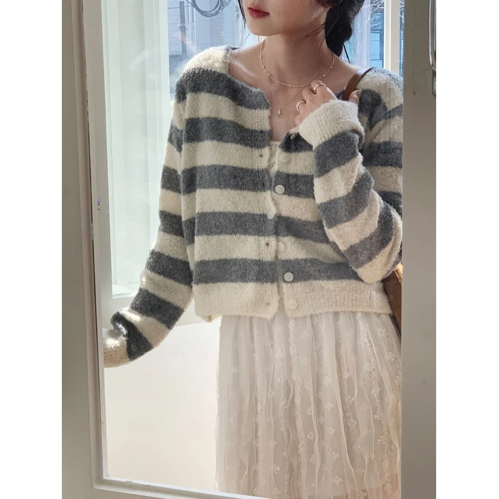 

Women's Chic Knitwear Coat Casual Autumn Winter All-Match Camel Wool Stripe Square Collar Single Button Knitted Top