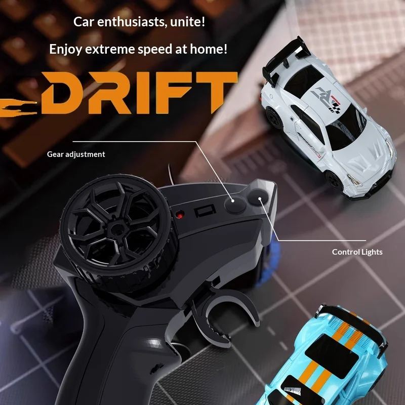 Nuevo 1:64 Mini RC Drift Car gradiente púrpura escala 4WD Control remoto profesional de alta velocidad coche de carreras juguetes para niños modelo de escritorio