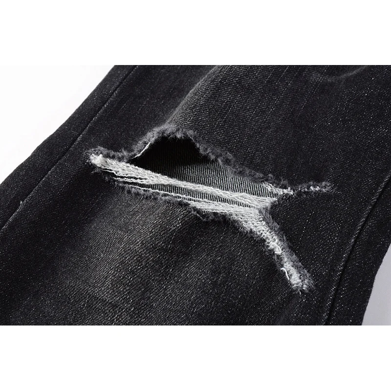 بنطال جينز American High Street ذو فتحات تالفة سوداء اللون قابلة للتمدد وزر نحيف وممزق
