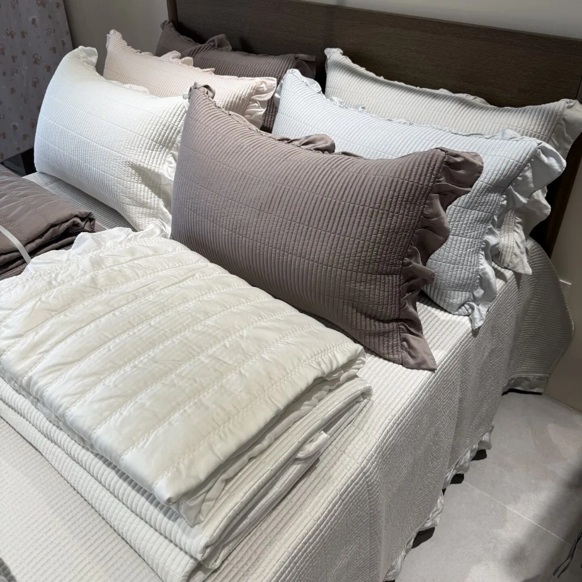 Tencel simple solid color quilted bed cover three-piece Lyocell fiber cool lace summer cool quilt