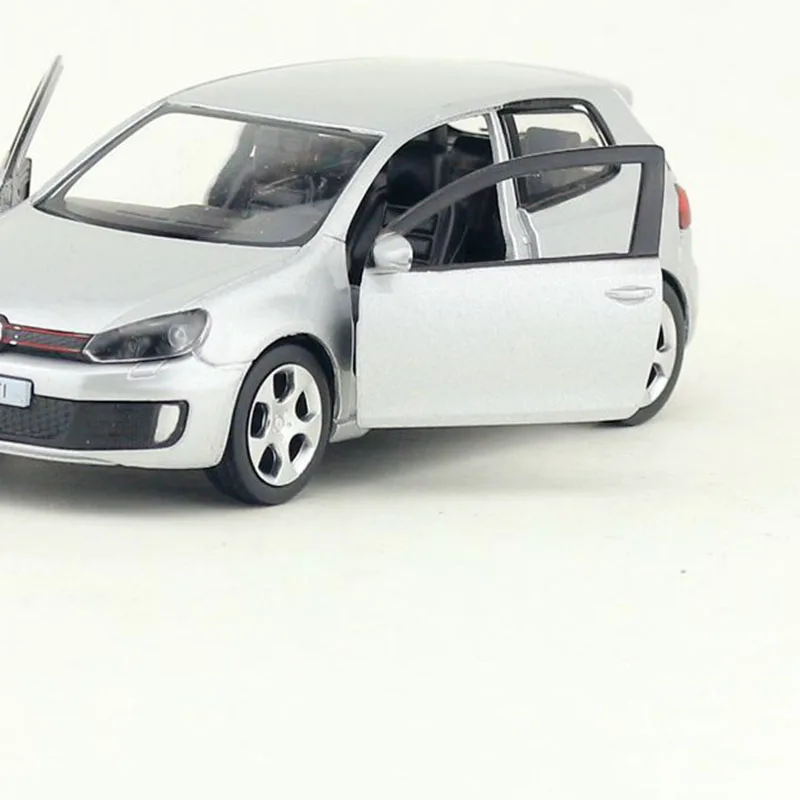 Golf GTI Spielzeugautomodelle im Maßstab 1:36 Legierung Druckguss Spielzeug Fahrzeuge Zurückziehen Funktion Simulationsspielzeug für Jungen Beste Geschenke Kind