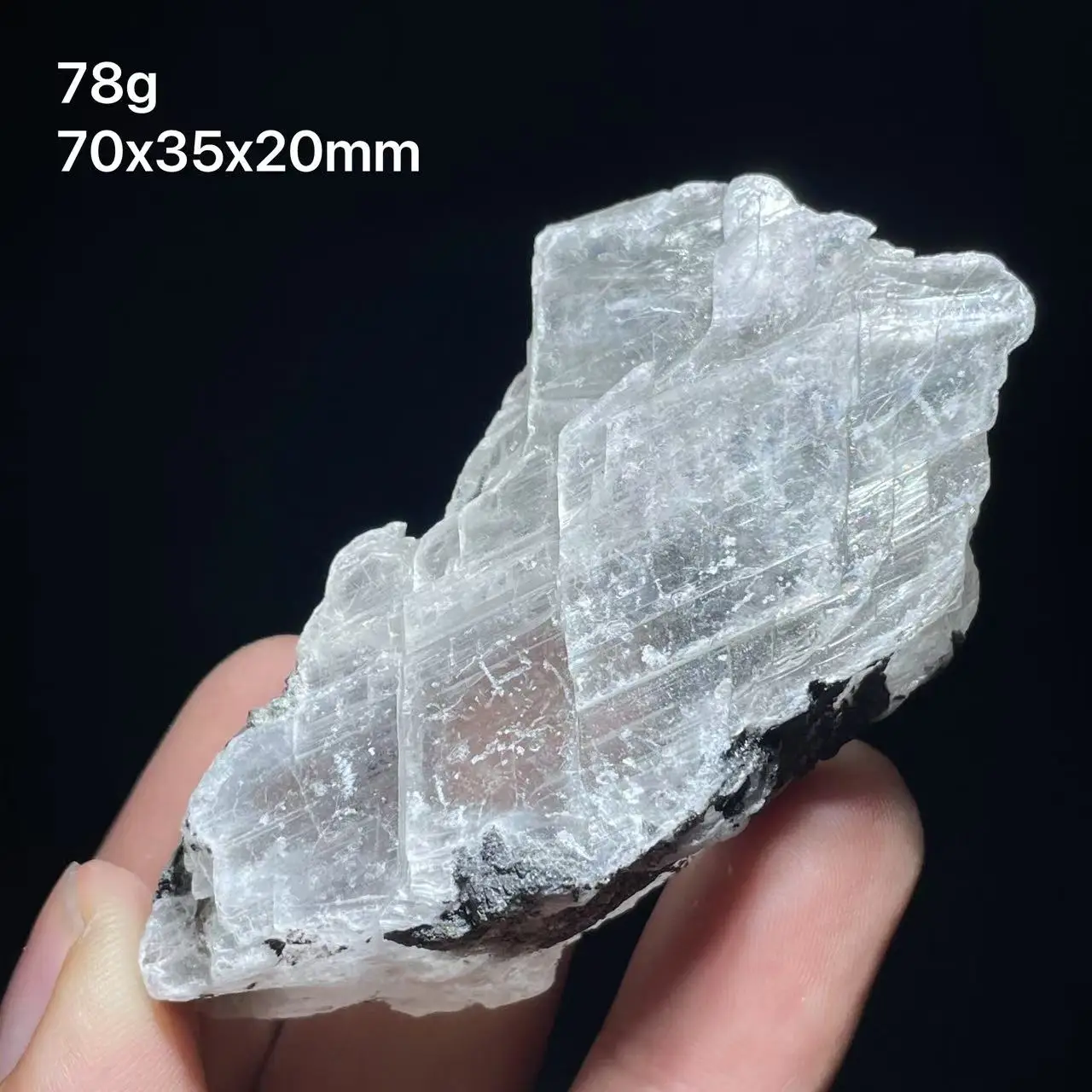 新しい100％天然セレナイト黄色蛍光鉱物標本、原石、ザンビア産の家の