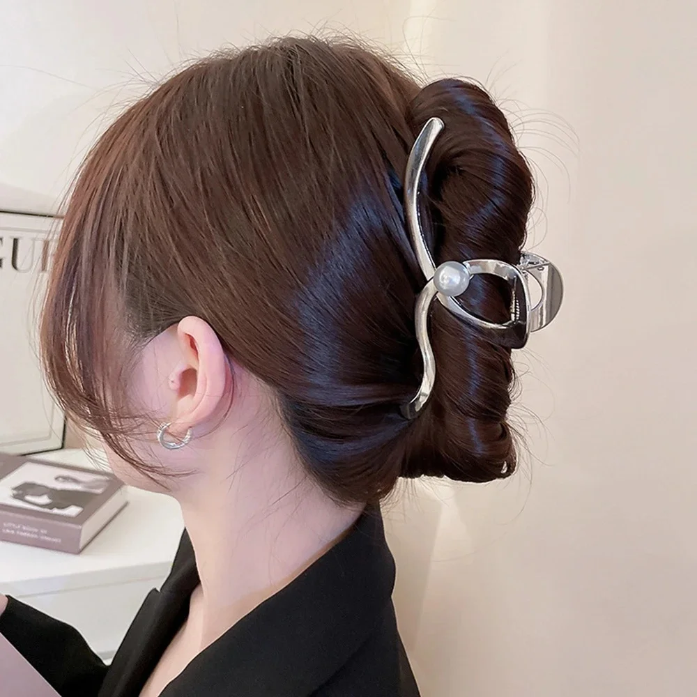 Modische Perlen-Haarklammer für Frauen Unregelmäßige Punk-Vintage Haarspangen Stilvolles Accessoire für Erwachsene – Detail 4
