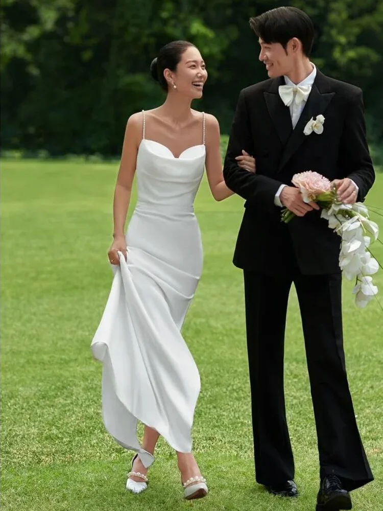 Vestido Suspender de Cetim Branco para a Noiva, Fotos de Casamento, Sem Costas, Simples, Longo, Arrastando, Formatura, Festa Noturna, Elegante, Sexy, Francês