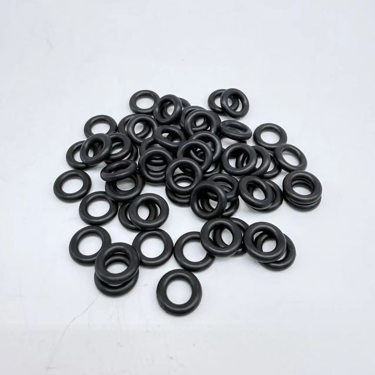 100 PCS Fuel Injector O ring Repair Kits 21002 5.8*2.4MM