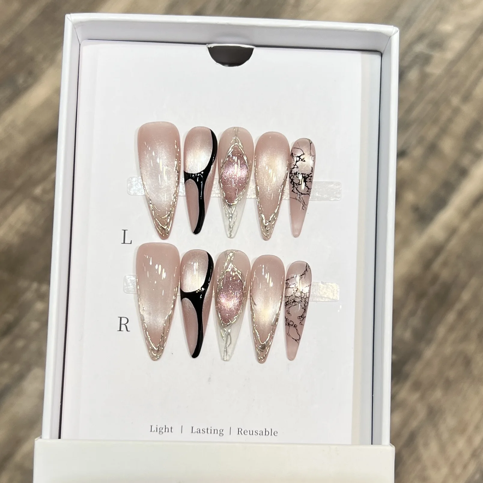 

10Pcs Handmade Luxury Press on Nails Cat Eye Y2k Long Stiletto Metalic Design Reusable False Nails Wearable Nails Spice Girls