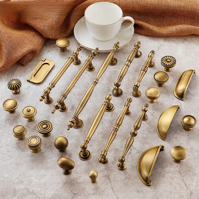 ทองเหลืองโบราณตู้จับ Vintage ถ้วยดึง Retro LuxuryT บาร์จับอีกต่อไปลิ้นชักห้องครัวเฟอร์นิเจอร์ฮาร์ดแวร์