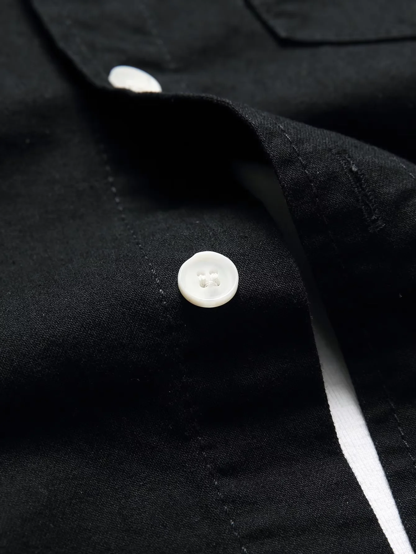 Men's Black Classic Western-Style Long Sleeve Casual Lapel Button Workwear Denim Shirt view 6