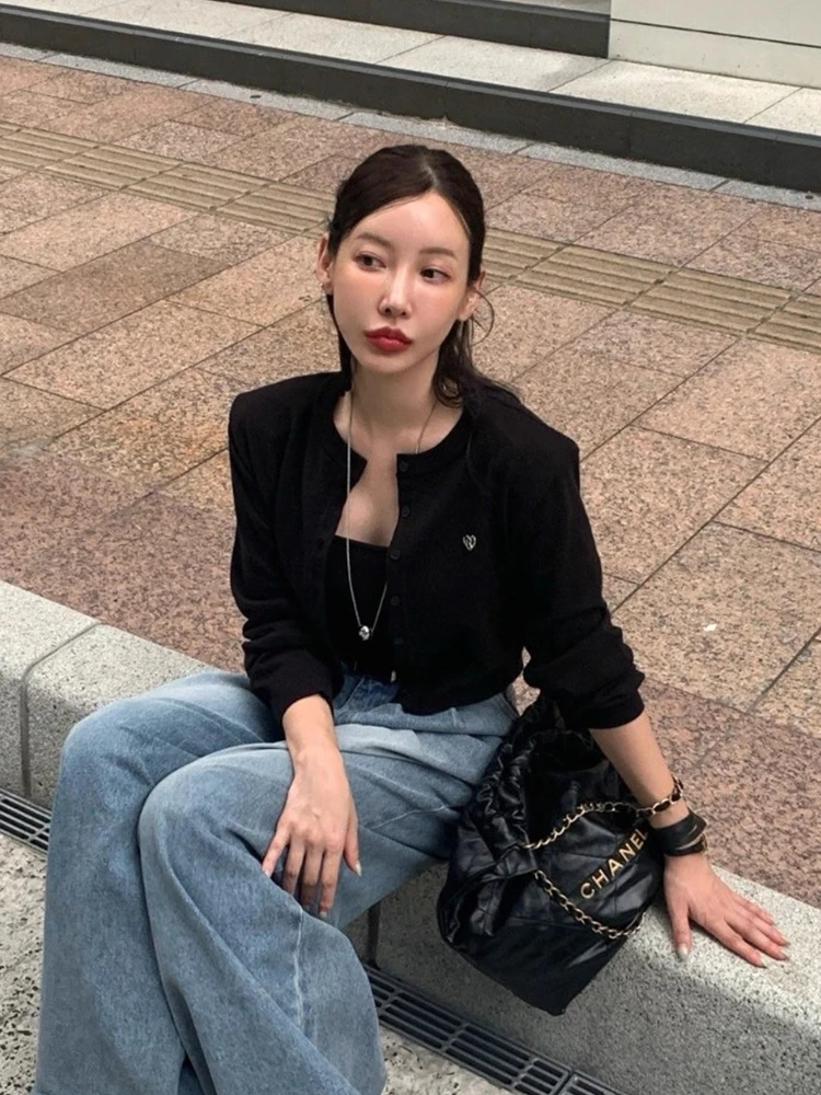 

Chic Autumn New Vintage Knitted Sweater Coat Women's Inner Wear Heart Decoration Casual Sle Faion Set round Ne Slim Fit