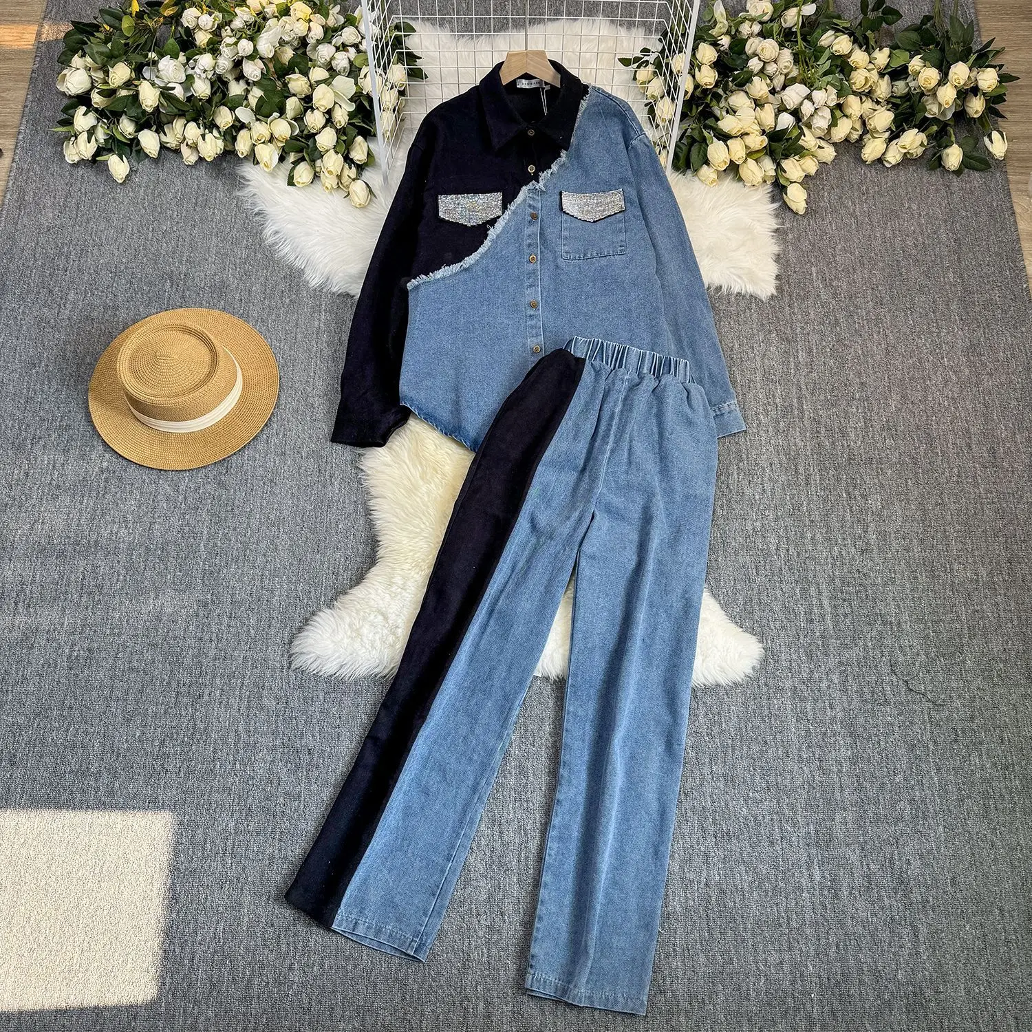 

Heavy Industry Diamond-encrusted Vintage Leopard Print Denim Set. Ladies' Spell Color Casual Long-sleeved Shirt Wide-leg Pants