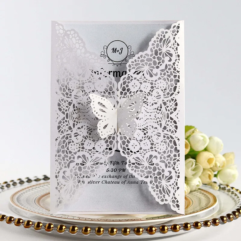 50szt Butterfly Hollow Laser Cut Wedding Invitation Card Covers Dostosowane Urodziny Zaręczyny Dekoracje Ślubne Materiały Imprezowe