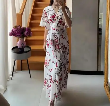 

Vacation Dress Woman Short Sleeve V-Neck Vintage Printed Casual Dress Temperament Casual 2025 Fashion High Waist Elegant Dresses
