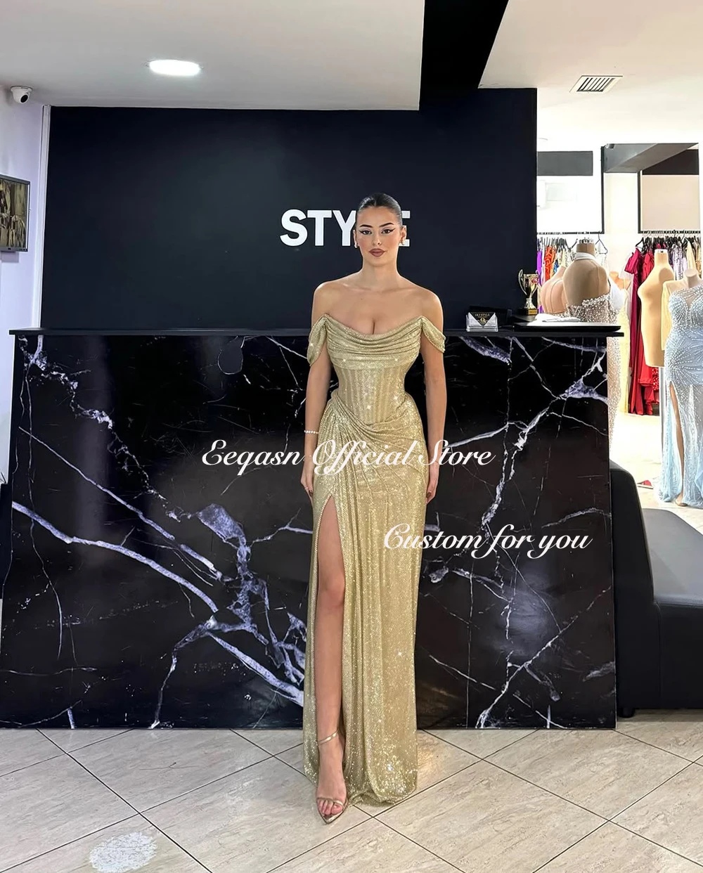 Vestidos de Noche dorados brillantes, vestidos de fiesta con abertura lateral de sirena sin tirantes, vestido Formal elegante para ocasiones Gala 2025 personalizado