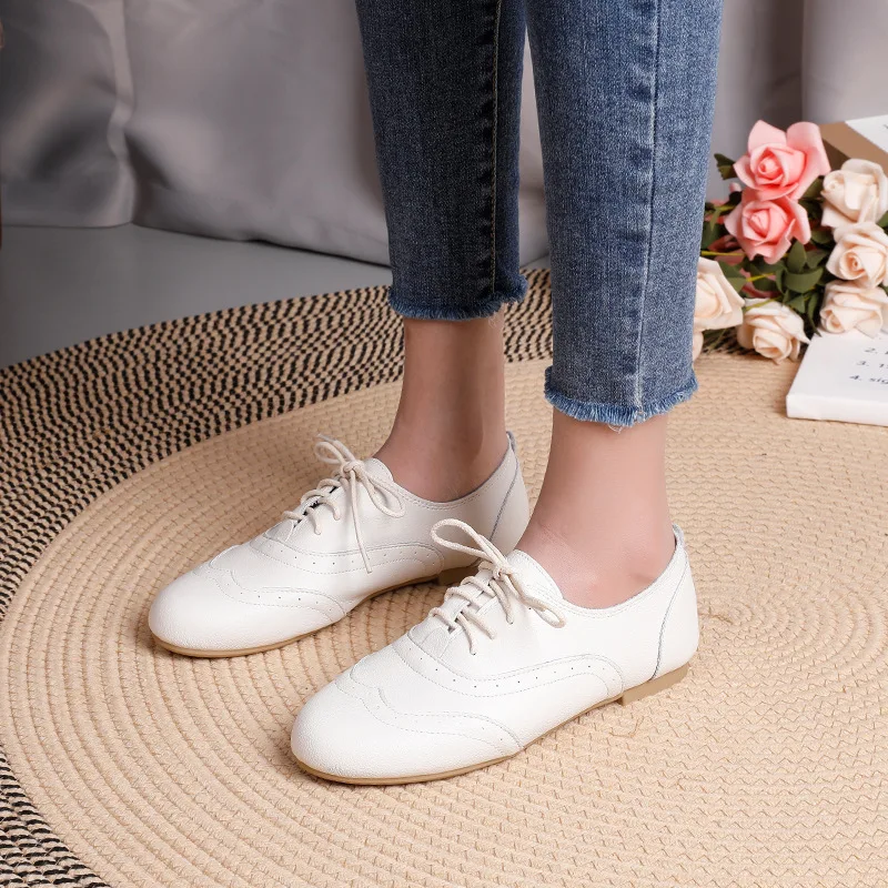 

2026 Spring Autumn New Genuine Leather Lace Loafers Brogue Designs Flat Shoes for Women Fashion Round Toe Low Heel Pumps Shoes