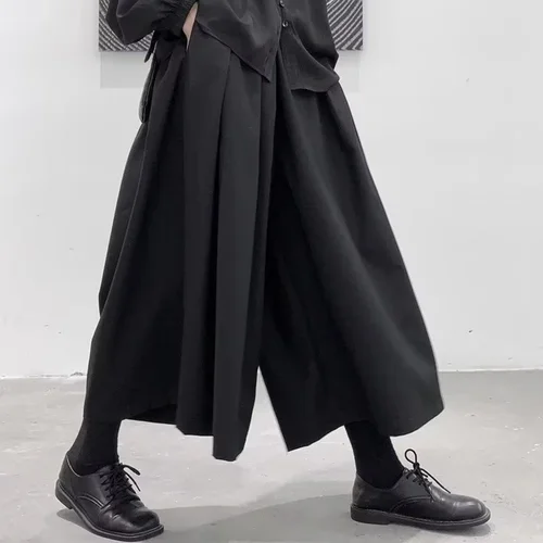 Pantalones de pierna ancha para hombre estilo gótico oscuro suelto recortado Hakama cintura alta pantalones de pierna recta de nueve puntos para pantalones samuráis