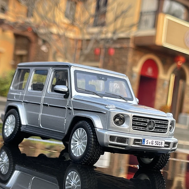 1/24 G500 G65 G63 modello di auto in lega pressofuso giocattolo in metallo fuoristrada modello di auto alta collezione di simulazione ornamenti regalo