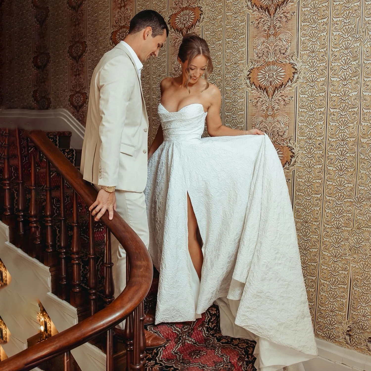 Jacquard Satin Lace Wedding Dress Customized Plus Size Removable Short Lantern Sleeves High Slit Drape Sweetheart Bridal Gowns
