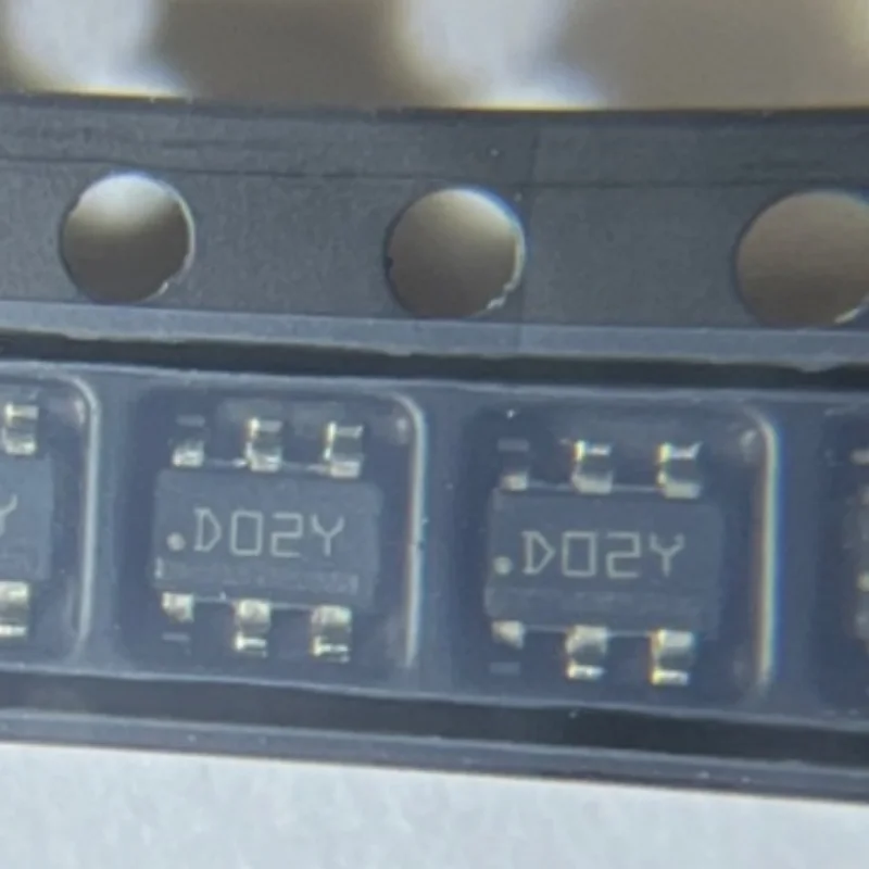 

5pcs/lot D02Y LMR16006YDDCR NEW Original Genuine Chip Packing SOT23-6