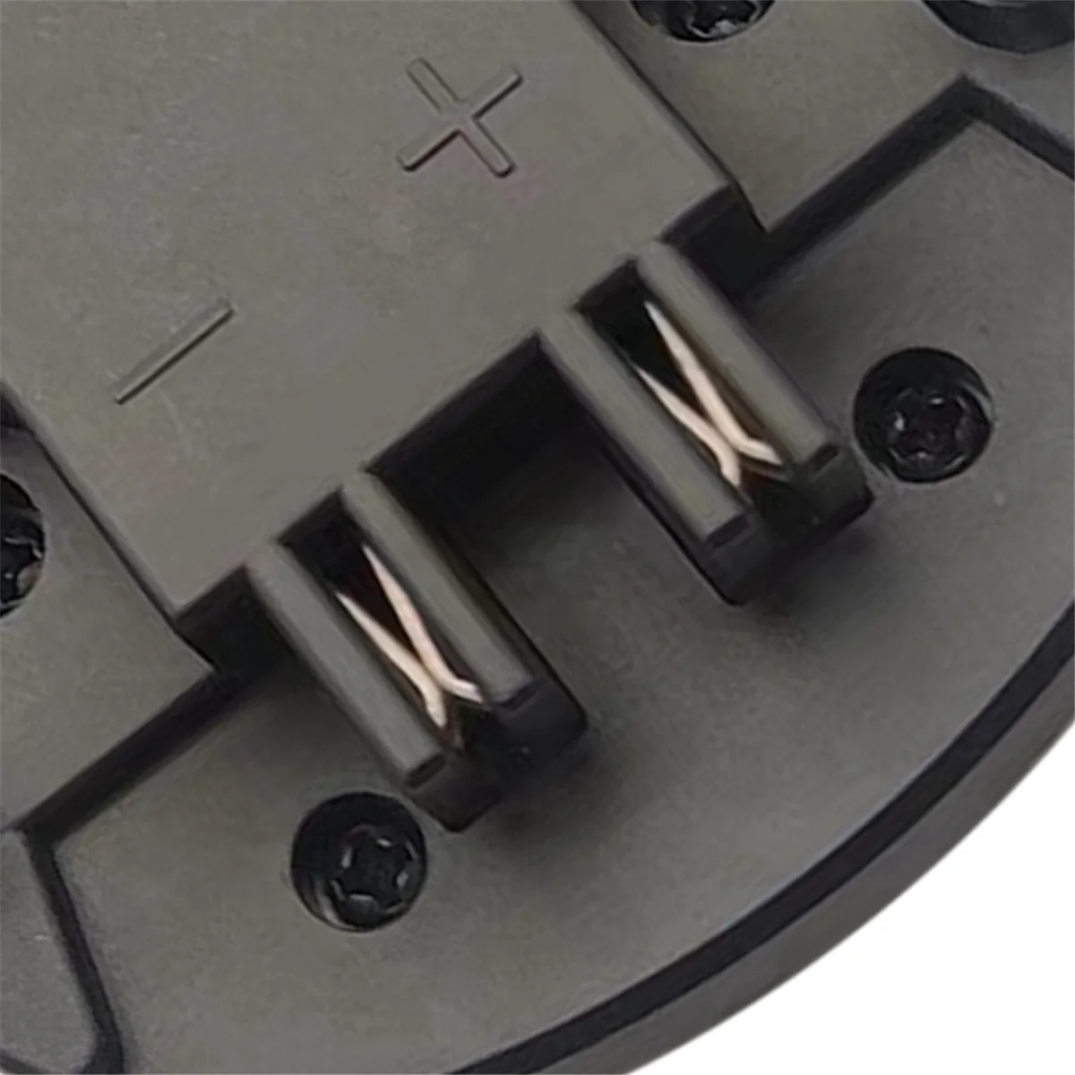 HLT18BOS Battery Adapter Converter Suitable for Hilti 22V B22 Li-Ion Battery Convert To on For Bosch Lithium Battery Power Tool