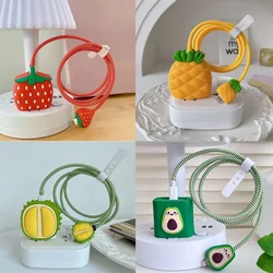 Custodia protettiva per caricabatterie 3D con Avocado e ananas alla fragola da 4 pezzi per Apple iPhone 18W 20W custodia protettiva per ricarica rapida avvolgicavo