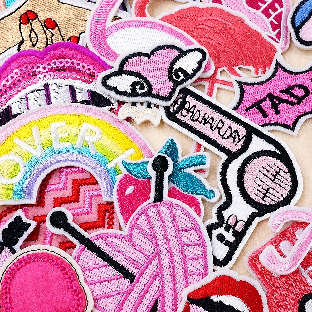 40Pcs/Lot Cartoon Pink Heart Flamingo Iron on Patches Embroidery Clothes Apparel Decoration Appliques Sewing Repair Holes Patch