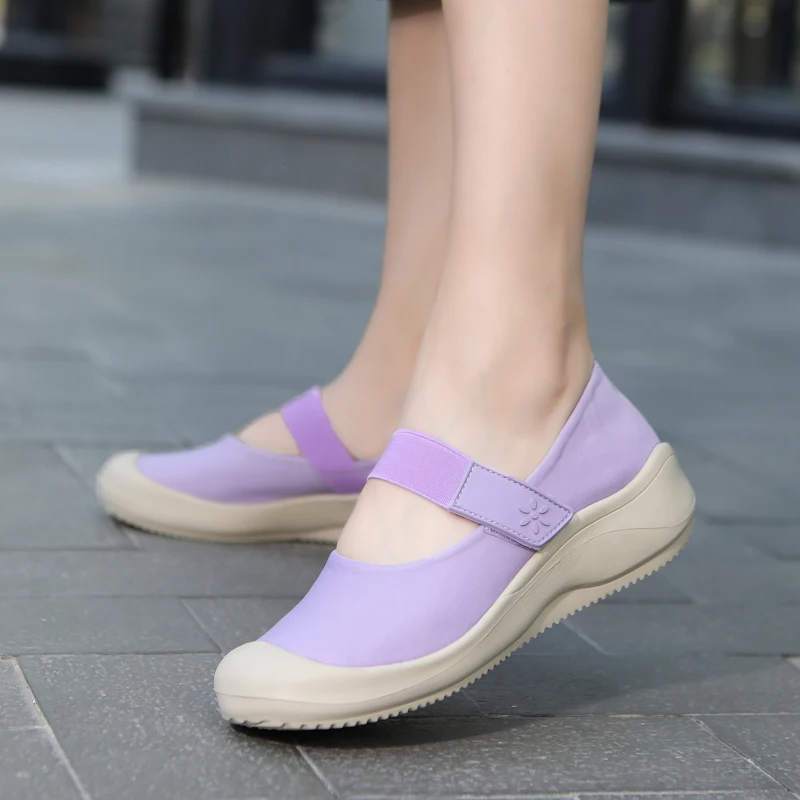 Spring/summer 2023 new breathable mesh oversized women\'s shoes magic tape a light soft-soled casual sneakers mom shoes