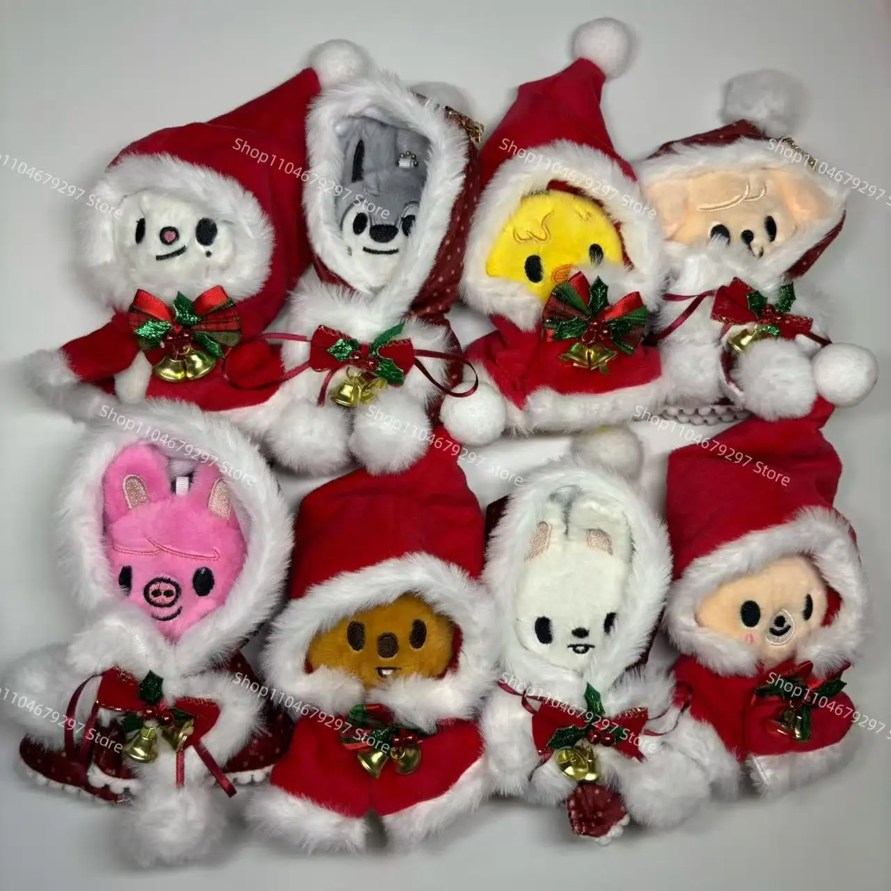 

SKZOO Plush Keychain Straykids Keychain Christmas Bell Cloak Plush Toy SKZ Plush Doll Keychain Children's Toy Christmas Gift