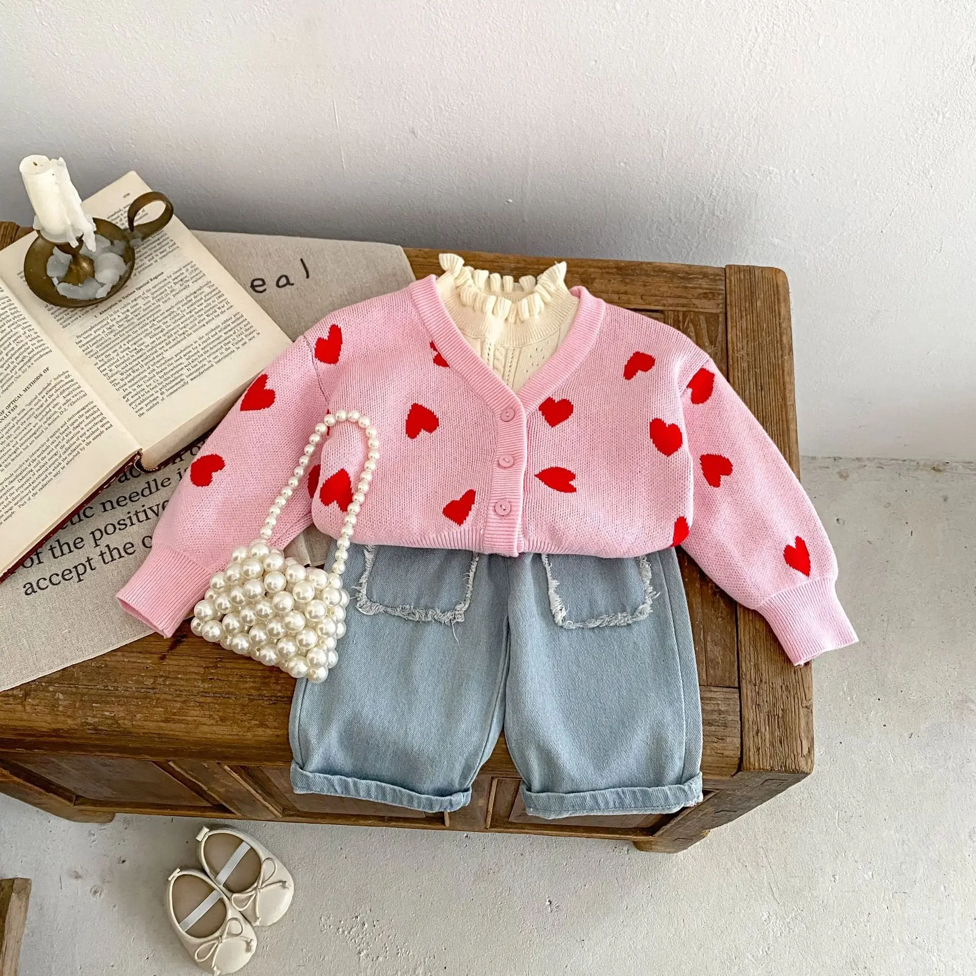 Baby Clothing Girls Sweater 2023 Autumn Baby Girls Pink Heart Big V-neck Knitted Coat Cardigan Cute Casual Warm Kids Sweater