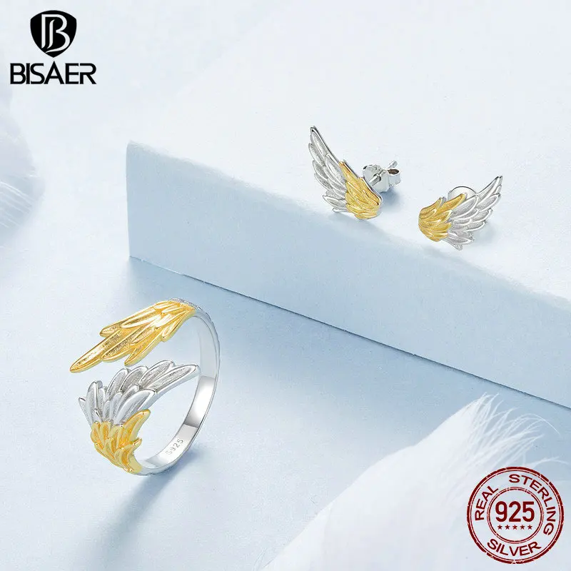 BISAER Anello in argento sterling 925 bicolore con ali d'angelo Orecchini a bottone placcati in oro 14 carati per donne eleganti Gioielleria raffinata