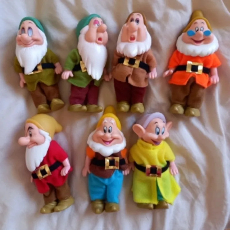 7pcs Disney Snow White And The Seven Dwarfs Action Figure Toys 15cm Statue PVC Dolls Cake Topper Toys For Kids Birthday Gift