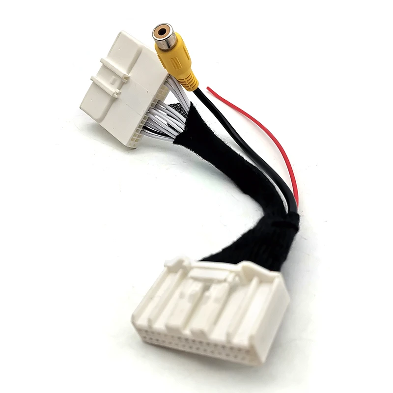 Car Rear View Camera RCA Video Convert Adapter For Nissan Qashqai Tiida Sunny X-Trail Treeano