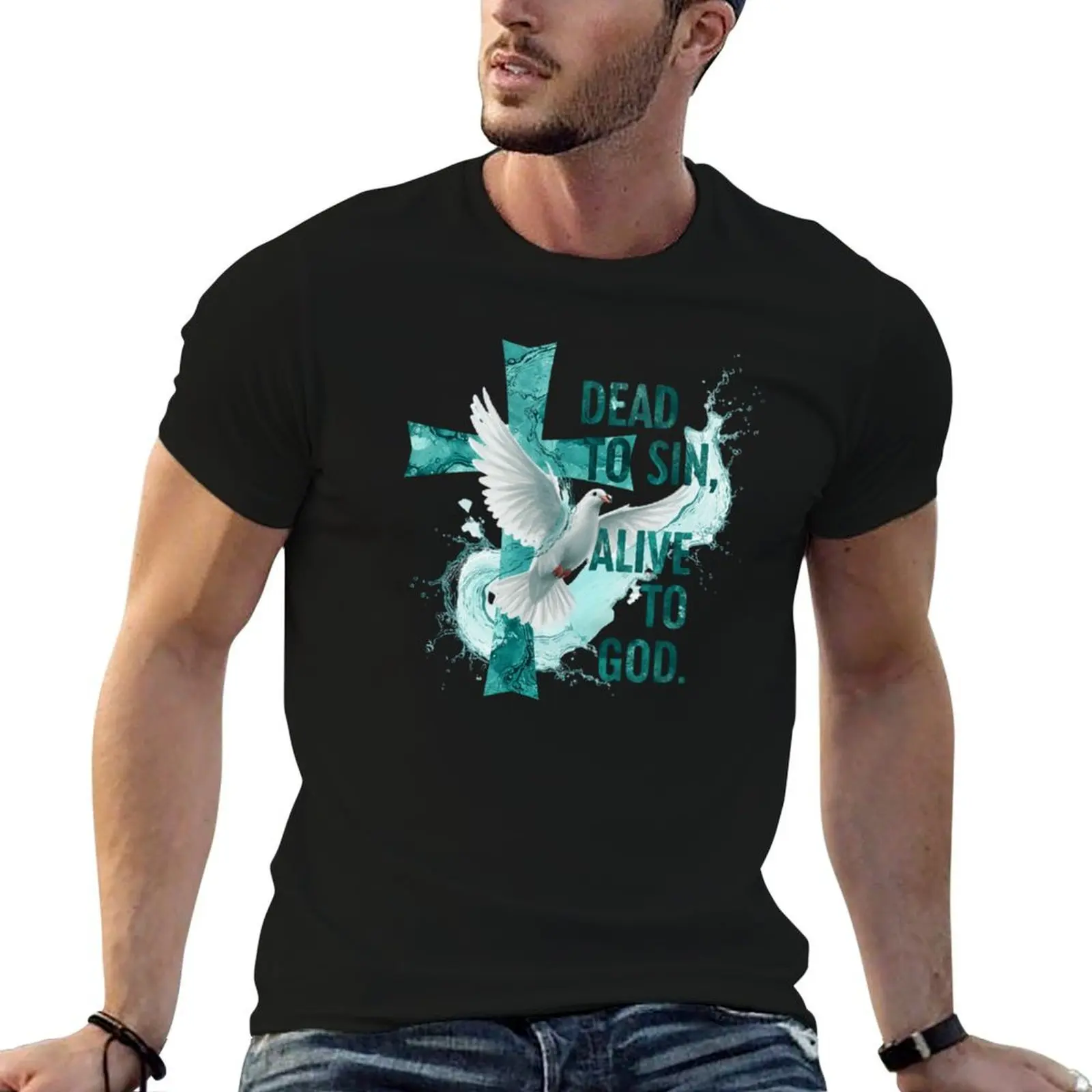 Mort à la chair, vivant pour Dieu. Le texte est superposé sur un motif croisé texturé avec des effets d'éclaboussures d'eau et un t-shirt blanc dégradé.